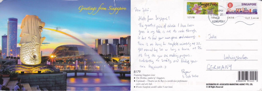 Postcard with view of a fountain in Singapore